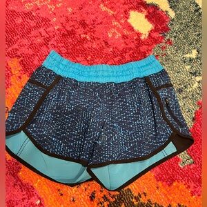 Lululemon Tracker Shorts - Size 8